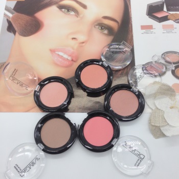 blusher_1.jpg